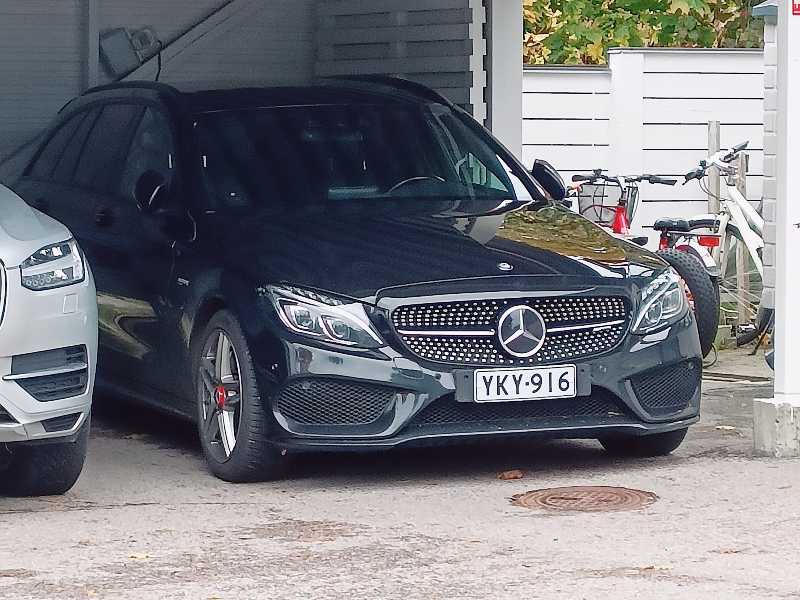 Mercedes-Benz C-Class (2018) spotted in Vantaa, Finland