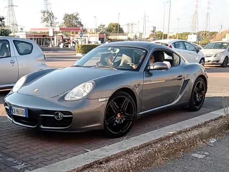 Porsche Cayman (2005) spotted in Rome, Italy