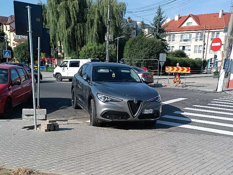 Alfa Romeo Stelvio spotted in Făgăraș