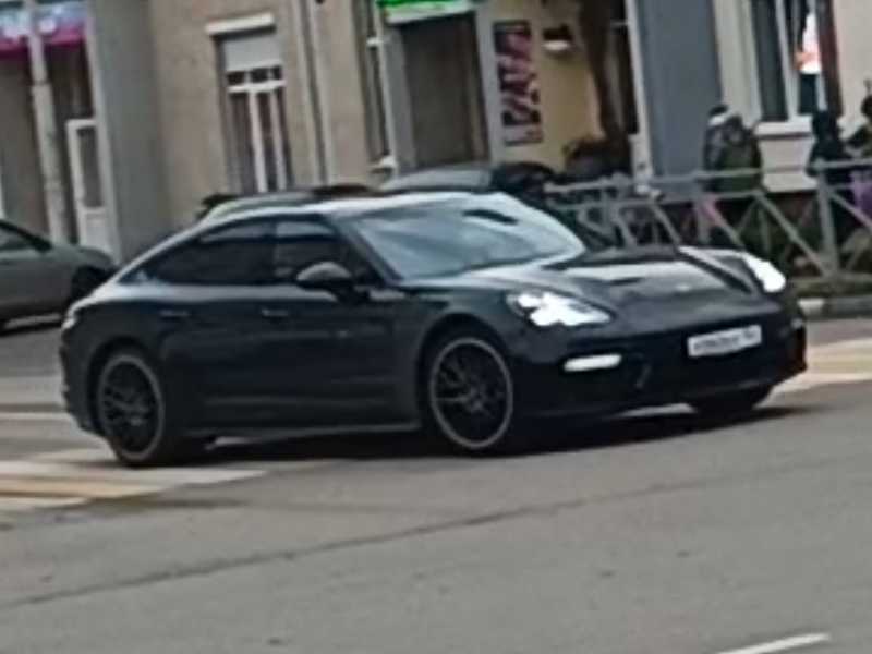 Porsche Panamera spotted in Gubkin