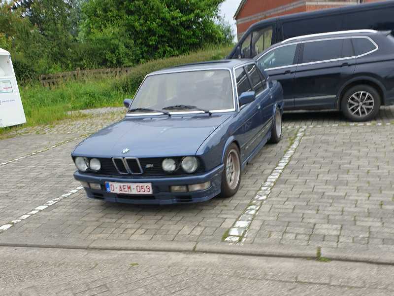 BMW 5 Series (E28) spotted in Antwerp