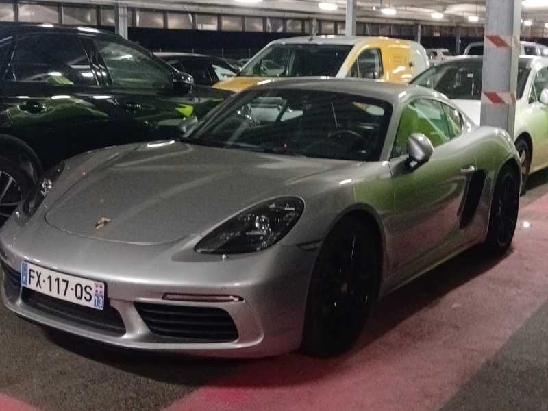 Porsche 718 Cayman (2017) spotted in Marseille, France