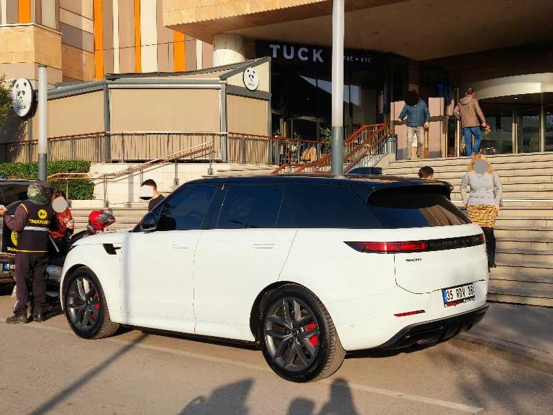 Land Rover Sport spotted in İzmir