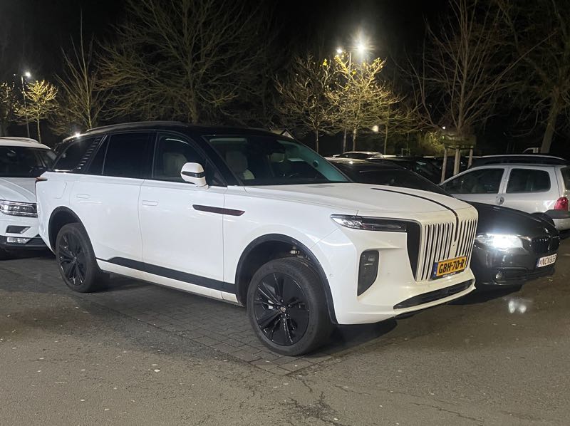 Hongqi H9 spotted in Nordhorn