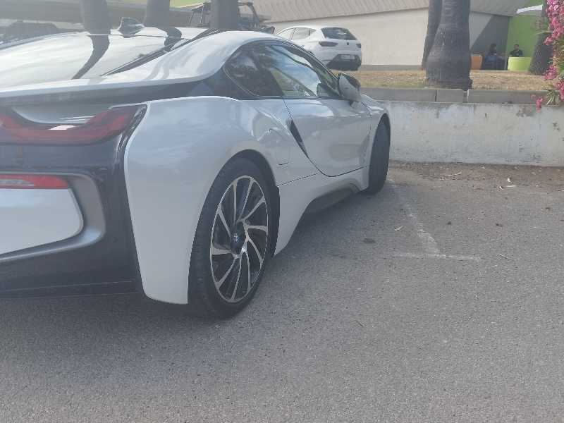 BMW i8 spotted in Son Servera
