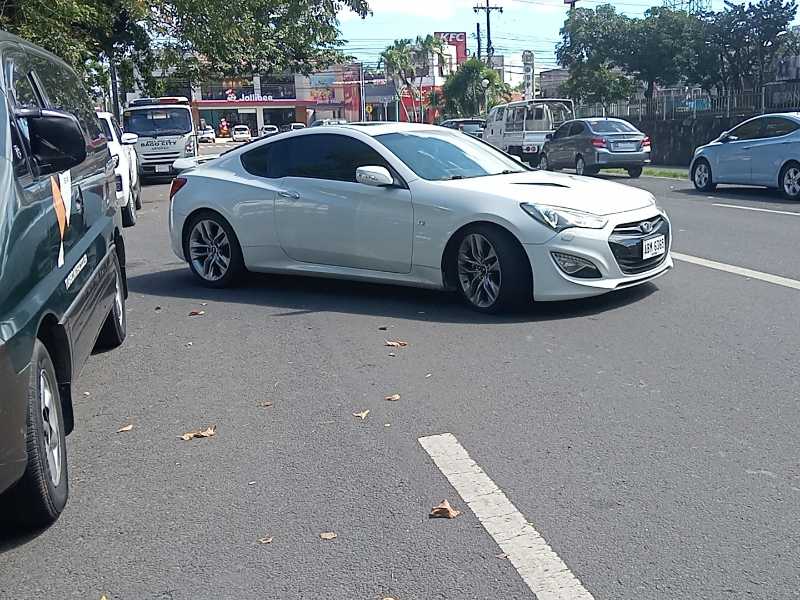Hyundai Genesis Coupe spotted in Bacolod City
