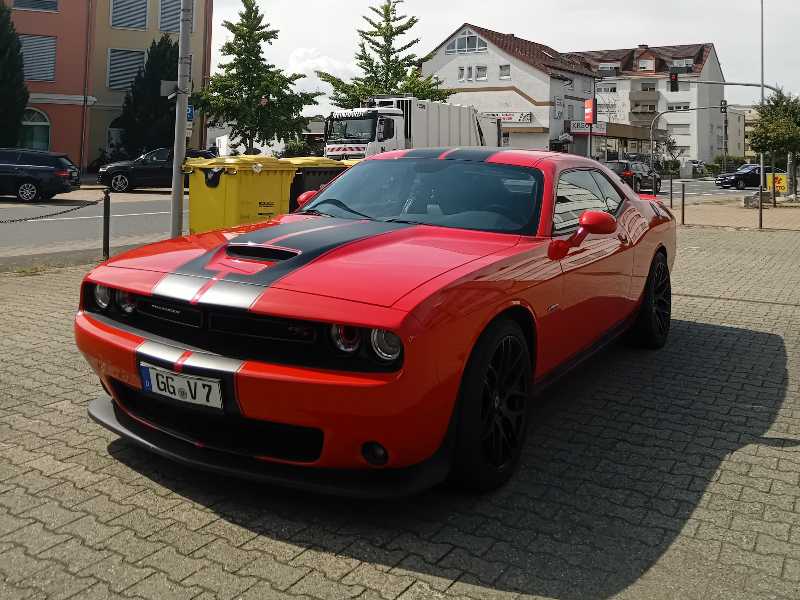Dodge Challenger (2015) spotted in Frankfurt am Main, Germany