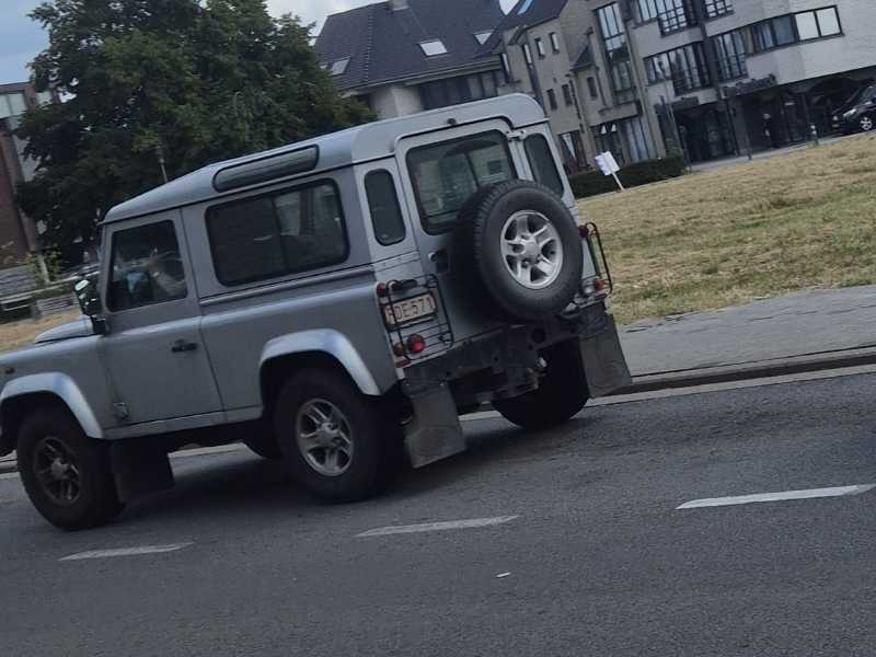 Land Rover Defender (2015) spotted in Brussels, Belgium