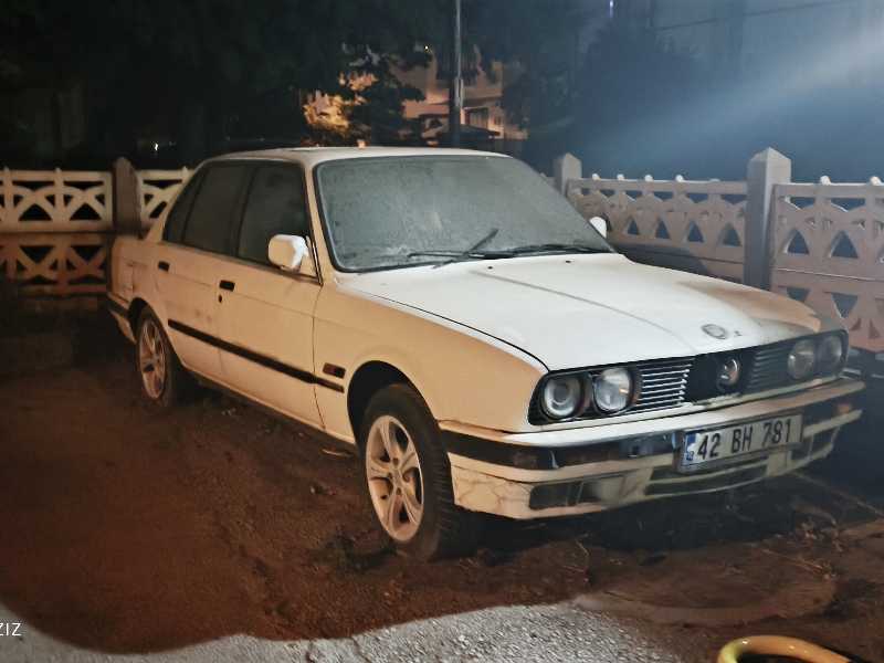 BMW 3 Series (1986) spotted in Konya, Turkey