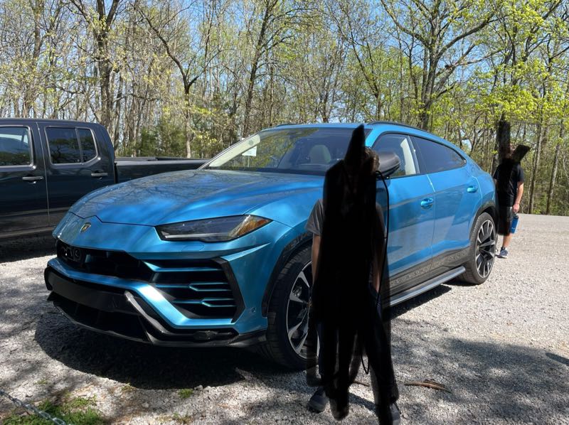 Lamborghini Urus spotted in Benjamin