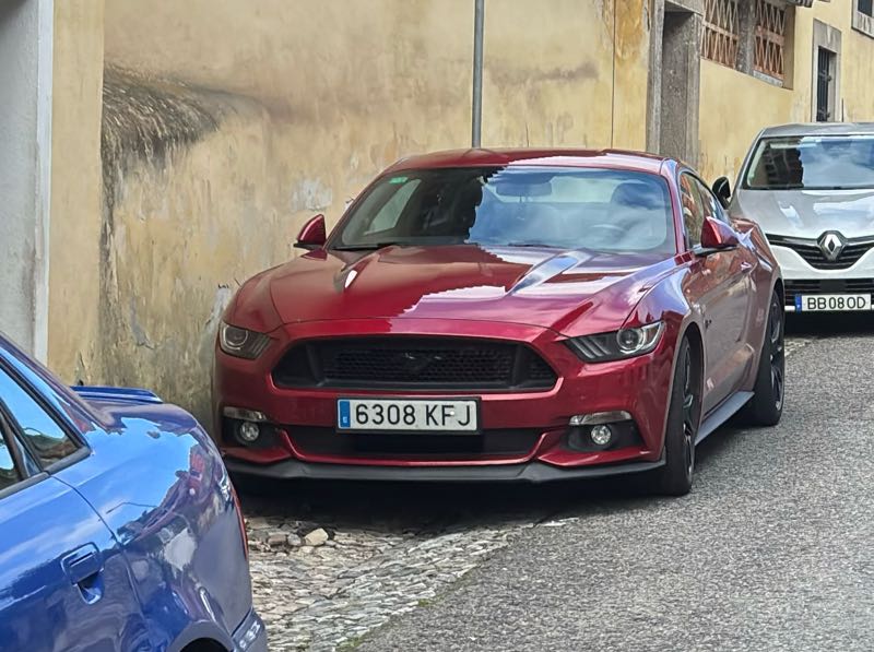 Ford Mustang spotted in Algueirão
