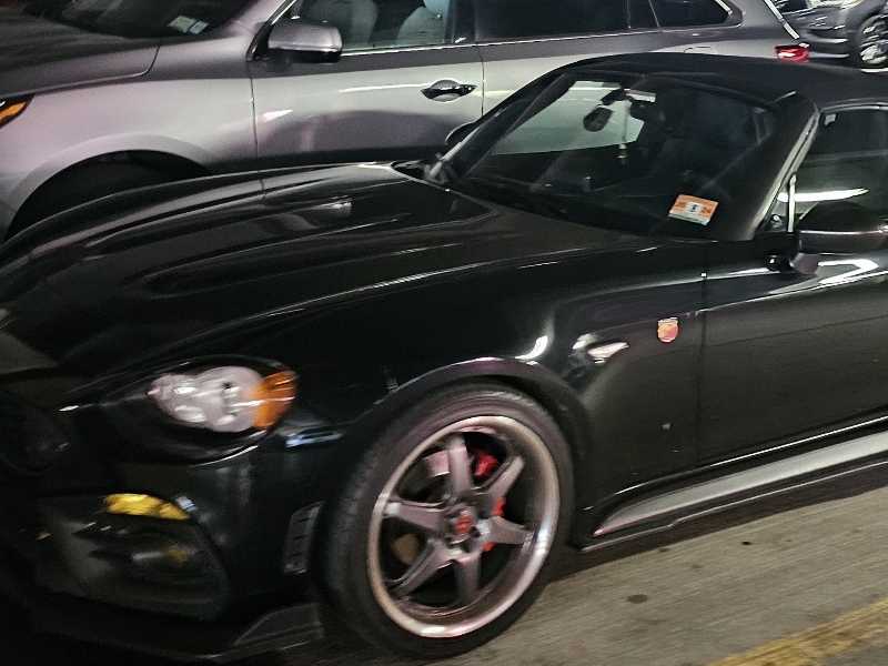 Fiat 124 Spider spotted in New York City