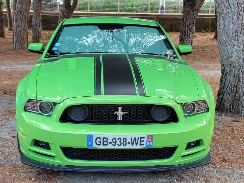 Ford Mustang spotted in Sarlat-la-Canéda