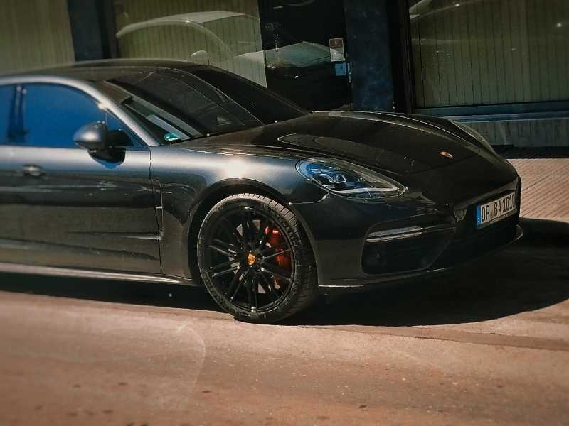Porsche Panamera spotted in Véroia