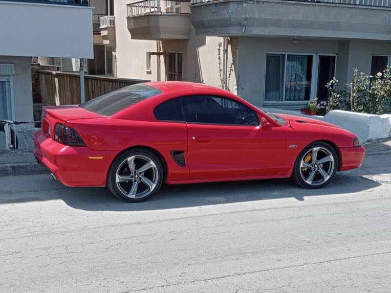 Ford Mustang (1996) spotted in Bursa, Turkey