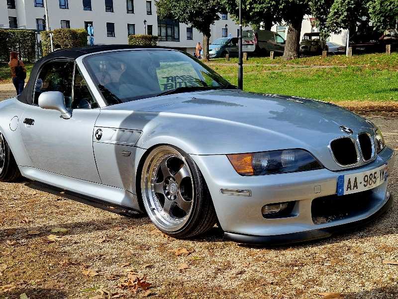 BMW Z3 spotted in Montereau-Fault-Yonne
