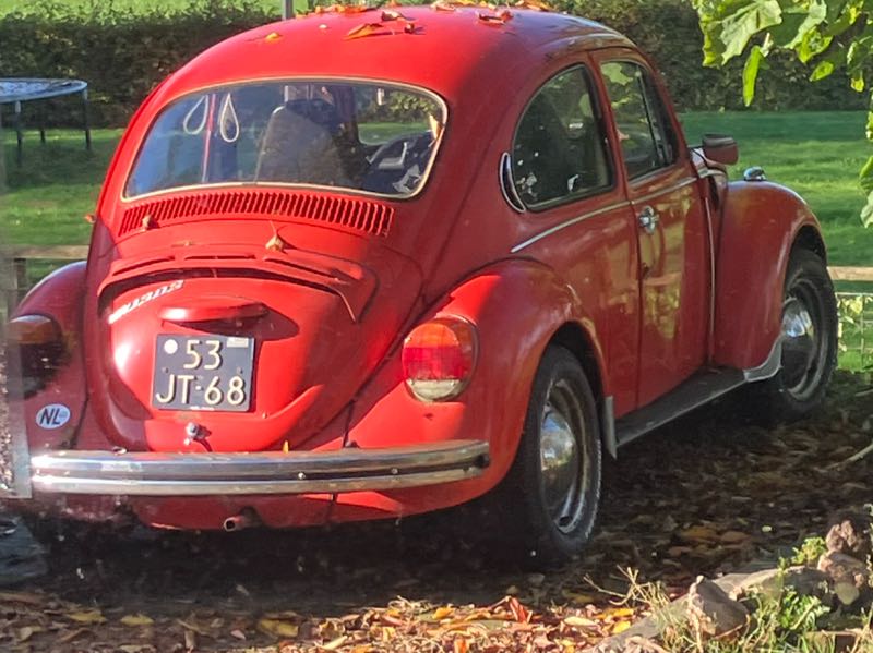 Volkswagen Beetle (1973) spotted in Zimbabwe, Zimbabwe