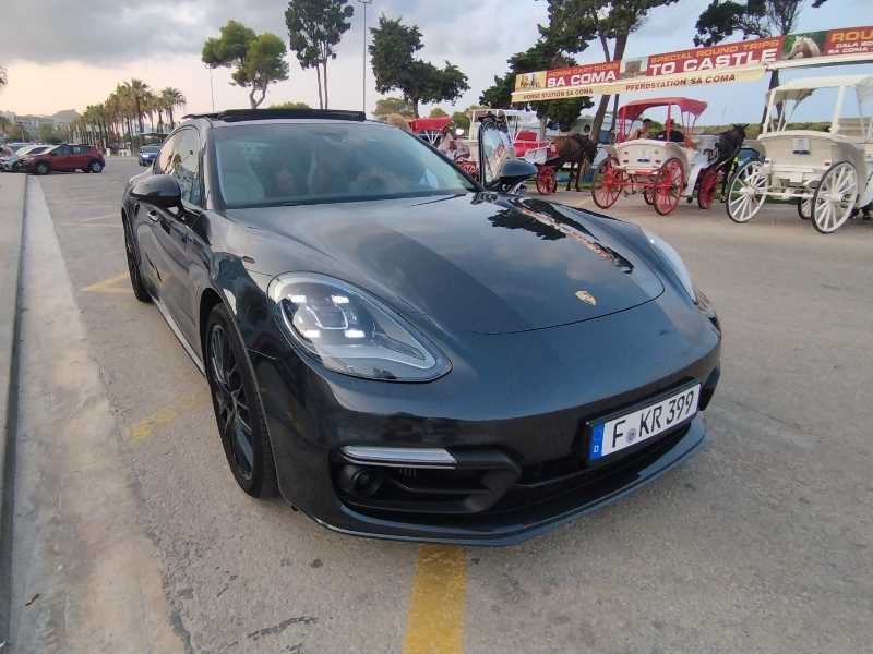 Porsche Panamera spotted in Son Servera