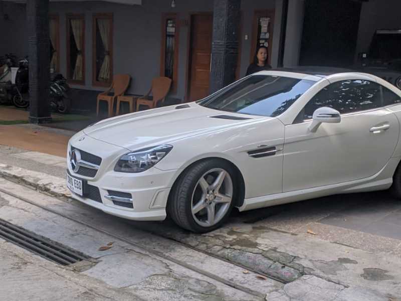 Mercedes-Benz SLK-Class spotted in Sukabumi