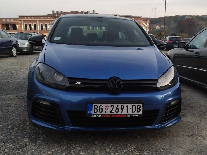 Volkswagen Golf R (2010) spotted in Belgrade, Serbia