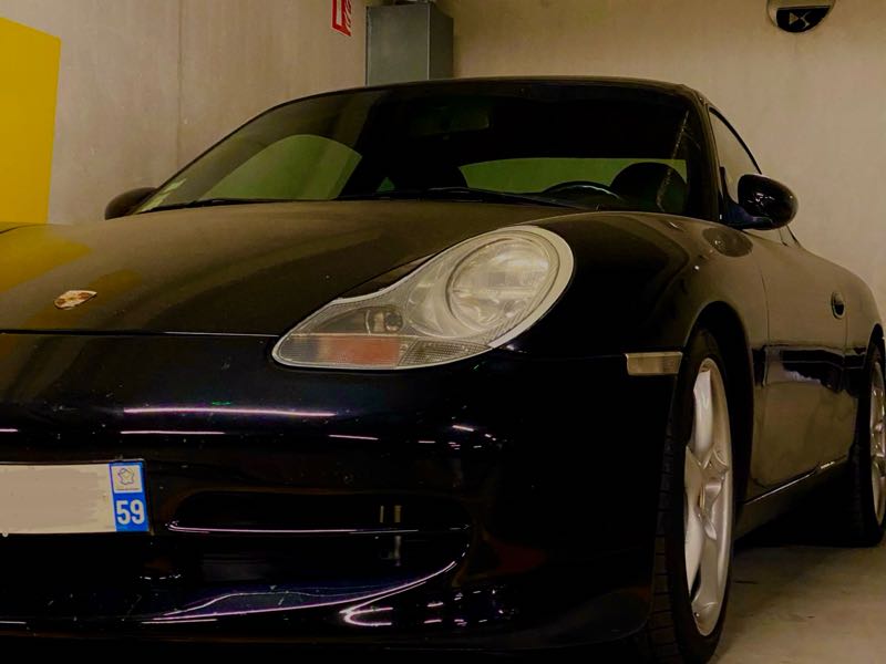 Porsche 911 Carrera spotted in Villeneuve-d'Ascq
