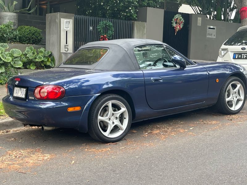 Mazda MX-5 Miata (1999) spotted in Geelong, Australia