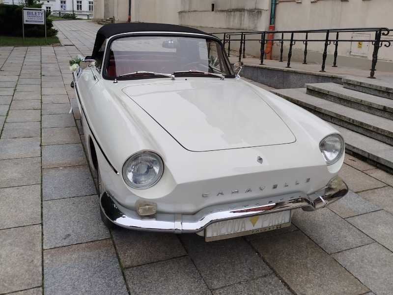 Renault Caravelle spotted in Warsaw