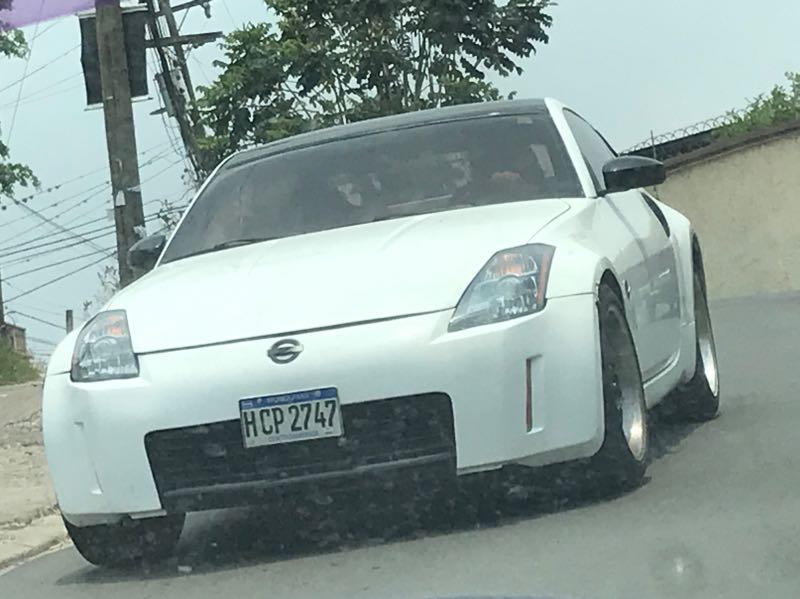 Nissan 350Z spotted in Tegucigalpa