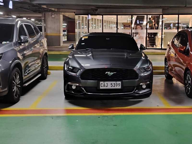 Ford Mustang (2015) spotted in Taguig, Philippines
