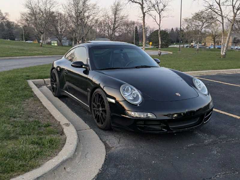 Porsche 911 (2006) spotted in Lincoln, United States