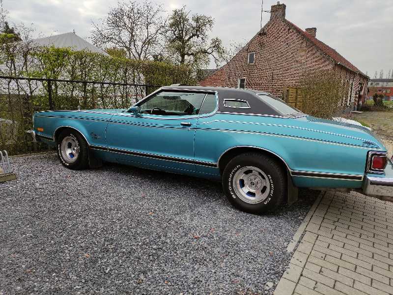 Ford Thunderbird spotted in Antwerp
