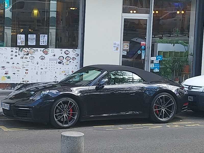 Porsche 911 Carrera S Convertible spotted in Paris