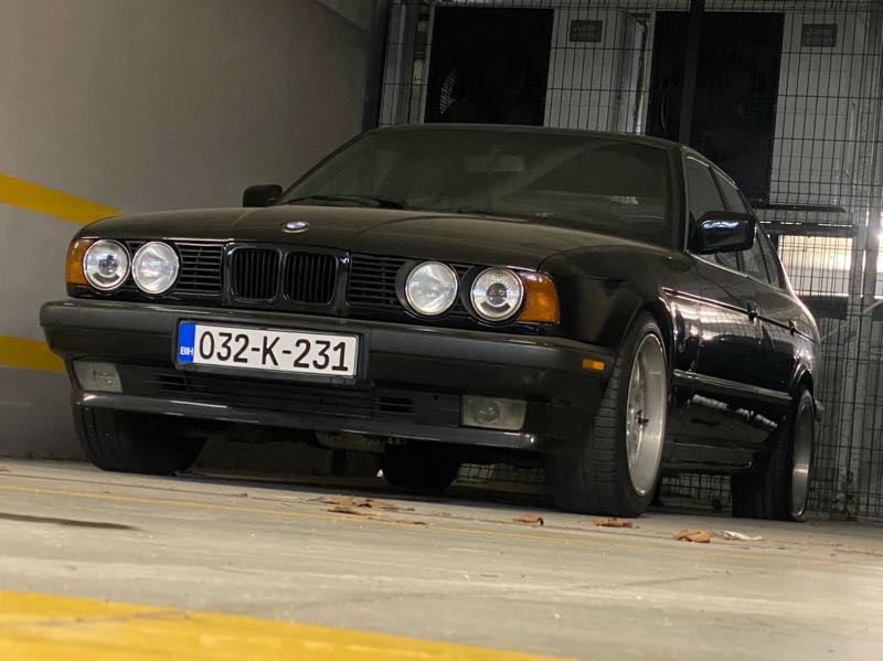 BMW 5 Series (1988) spotted in Sarajevo, Bosnia and Herzegovina