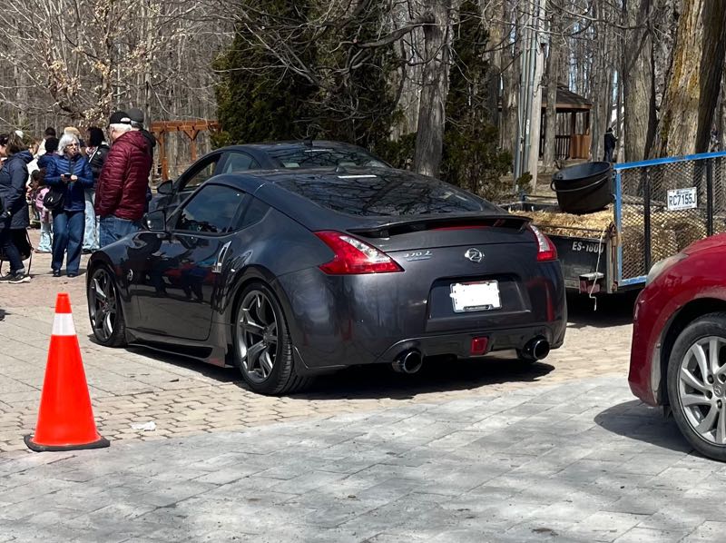 Nissan 370Z (2015) spotted in Saint-Louis-de-Terrebonne, Canada