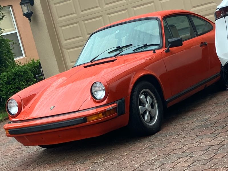 Porsche 911 (1975) spotted in Orlando, United States