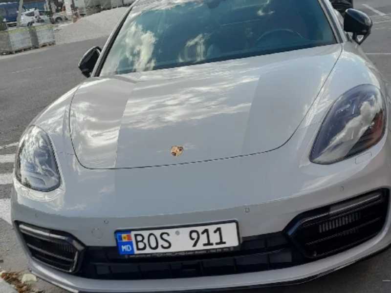 Porsche Panamera spotted in Chisinau