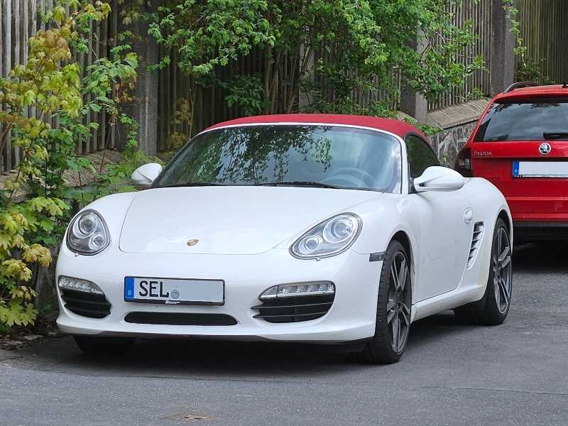 Porsche Cayman (2011) spotted in Selb, Germany