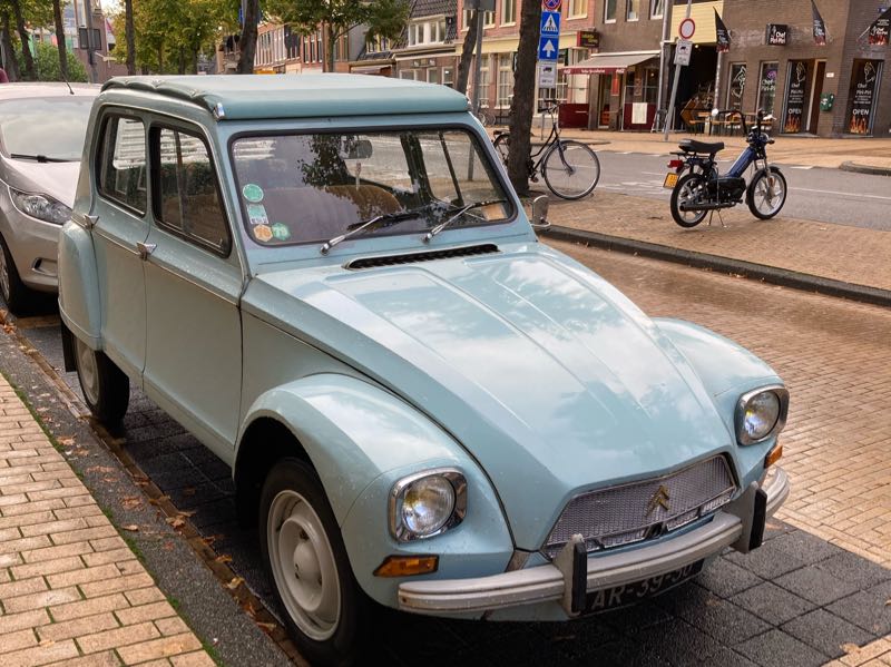 Citroën 2CV spotted in Groningen