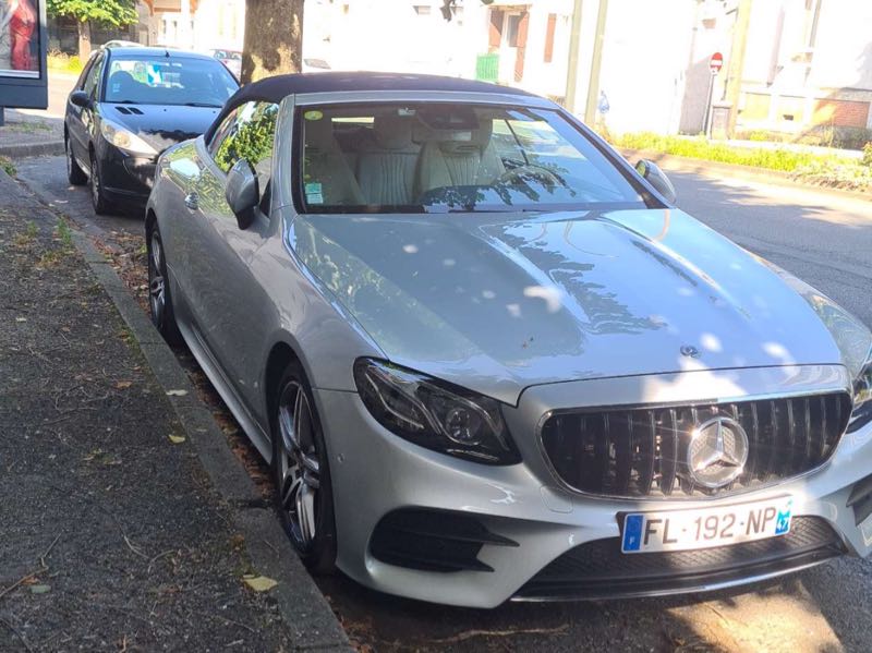 Mercedes-Benz E-Class Cabriolet spotted in Sarlat-la-Canéda