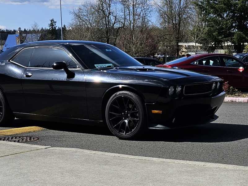 Dodge Challenger spotted in Bellevue