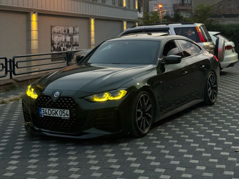 BMW 4 Series (2022) spotted in Adapazarı, Turkey