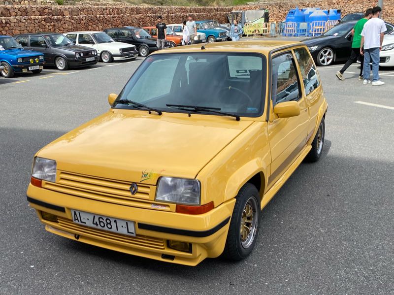 Renault 5 GT Turbo spotted in Almería