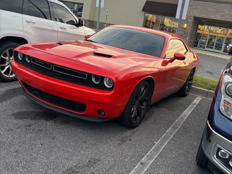 Dodge Challenger spotted in Oxford