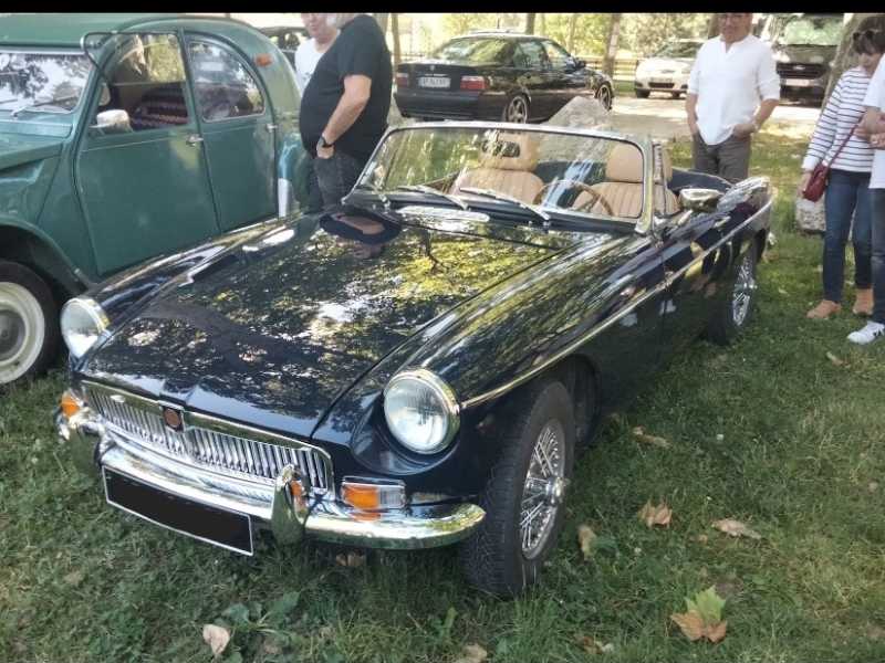 MG MGB Roadster spotted in Toulouse