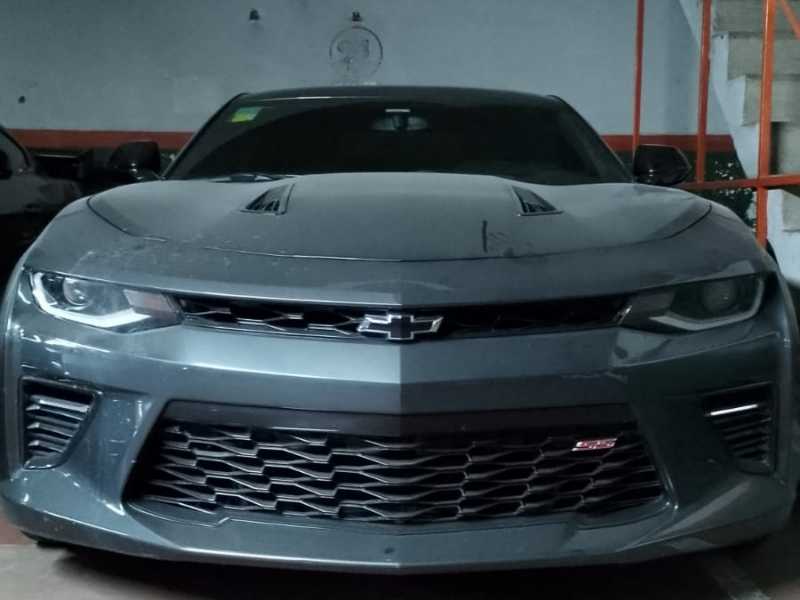 Chevrolet Camaro (2016) spotted in Buenos Aires, Argentina
