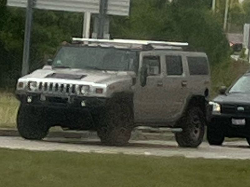 Hummer H2 spotted in Bolingbrook