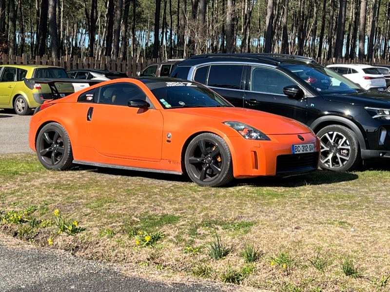 Nissan 370Z (2009) spotted in Magescq, France