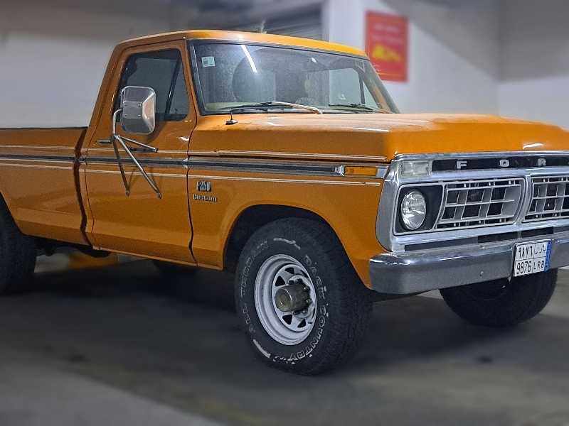 Ford F-100 spotted in Ta’if