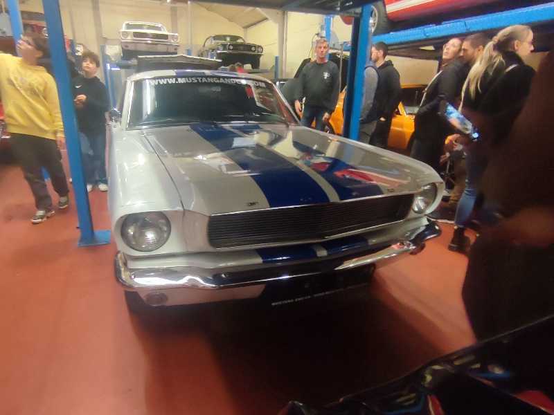 Ford Mustang spotted in La Louvière