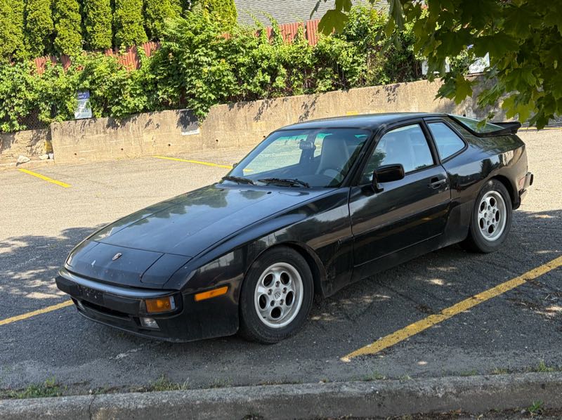 Porsche 924 spotted in Fairfield